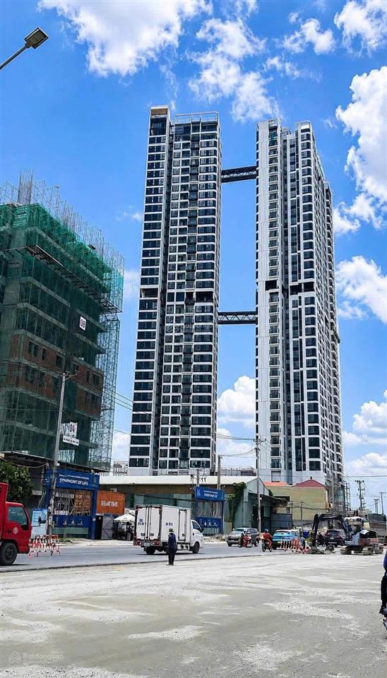3pn giá 3,6 tỷ  bán gấp căn hộ symlife tầng 9 view sông tuyệt đẹp