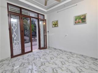 Rẻ nhất, phúc thành biên giang hà đông dt30m2 4 tầng 6mt, cách 10m ra ngõ ô tô tránh nhau.