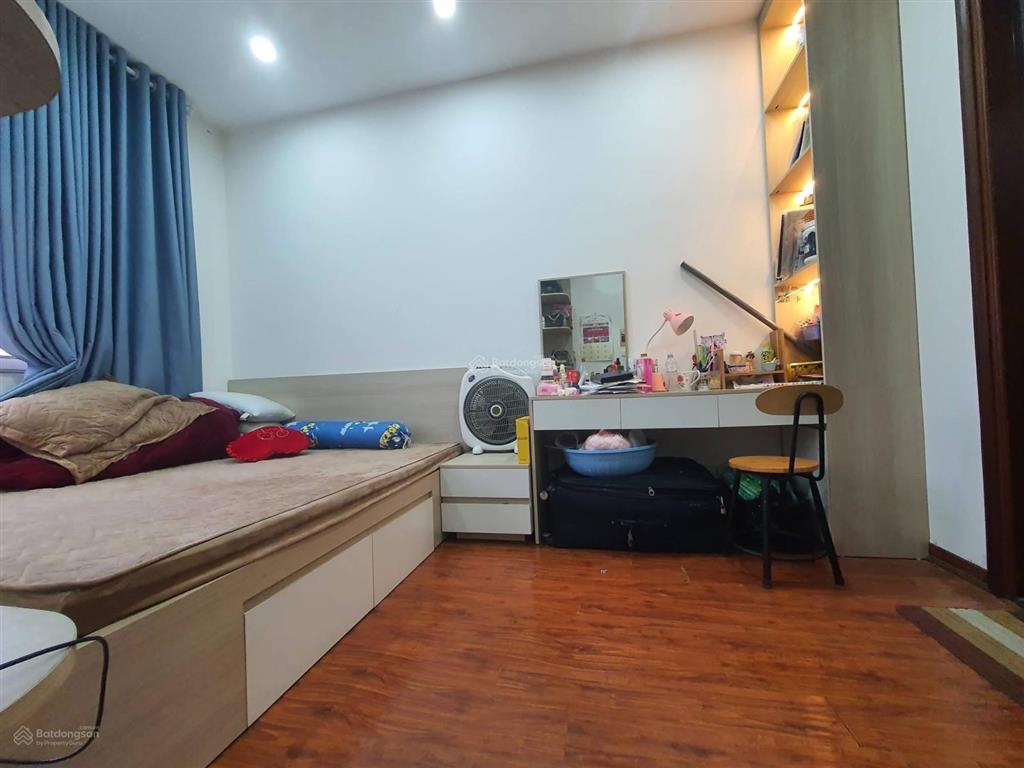 Bán chcc ct2 ngô thì nhậm hà cầu hà đông 2pn 2 vệ sinh 2 ban công tầng 57