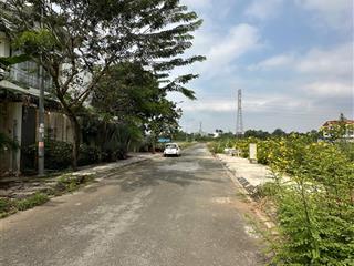 Bán biệt thự liên phường, phước long b, quận 9 giá 25,5 tỷ, 300m2, 14m mặt tiền ngay globalo city