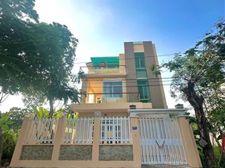 Bán nhà liên phường sát global city 6pn, 4wc tại q2, giá đáy 21,5 tỷ, rộng rãi thoáng mát.