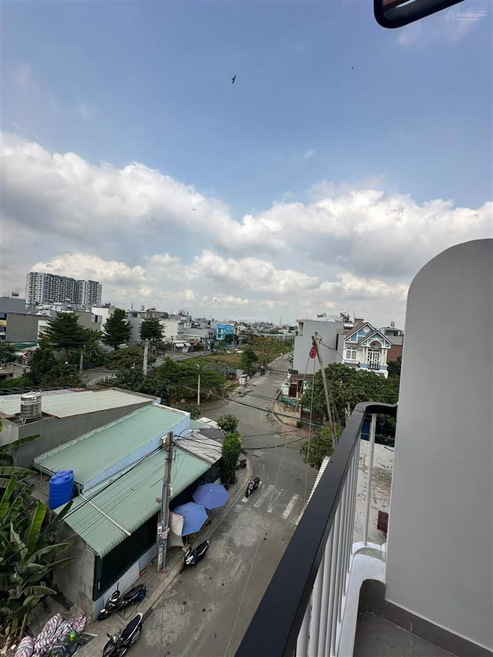 Bán nhà vành đai 2  sát nguyễn duy trinh  3lầu, 60m2 tại long trường, giá siêu hời 7,6 tỷ.