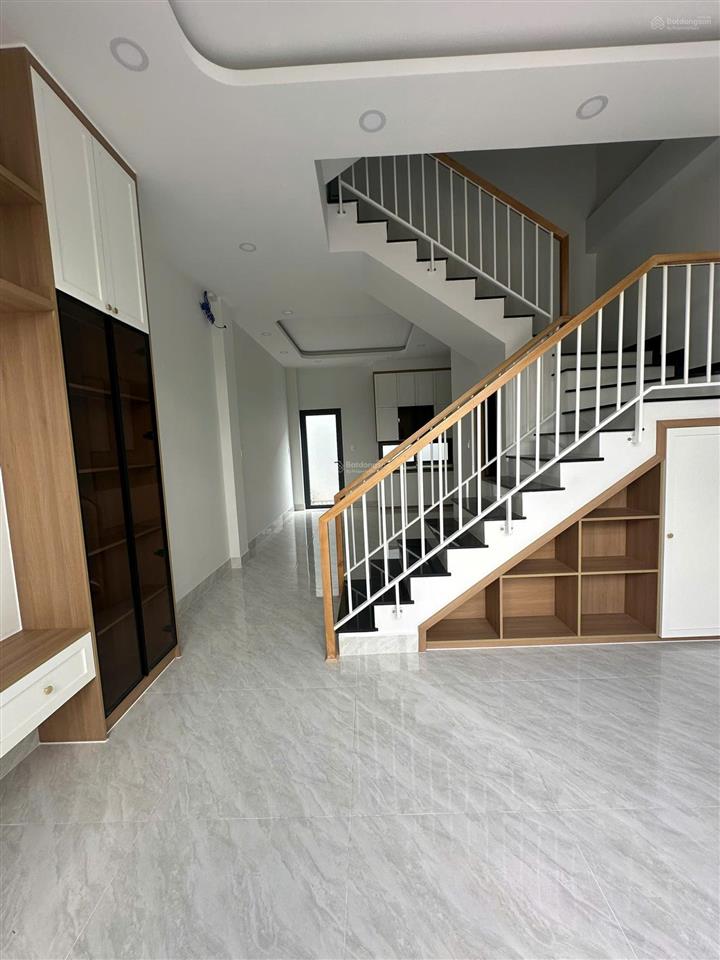 Bán nhà vành đai 2  sát nguyễn duy trinh  3lầu, 60m2 tại long trường, giá siêu hời 7,6 tỷ.