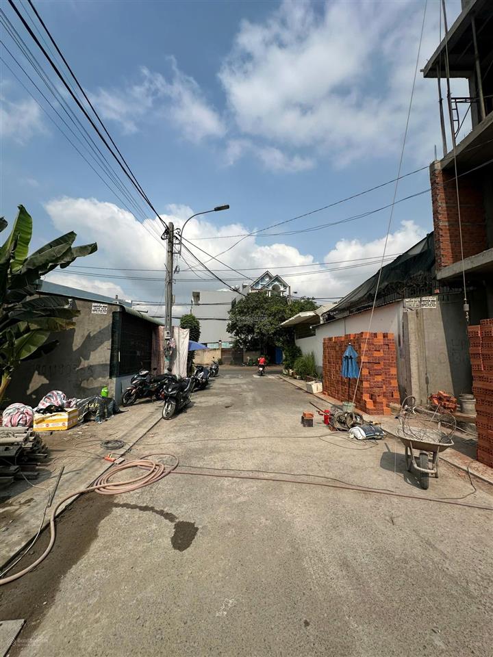 Bán nhà vành đai 2  sát nguyễn duy trinh  3lầu, 60m2 tại long trường, giá siêu hời 7,6 tỷ.