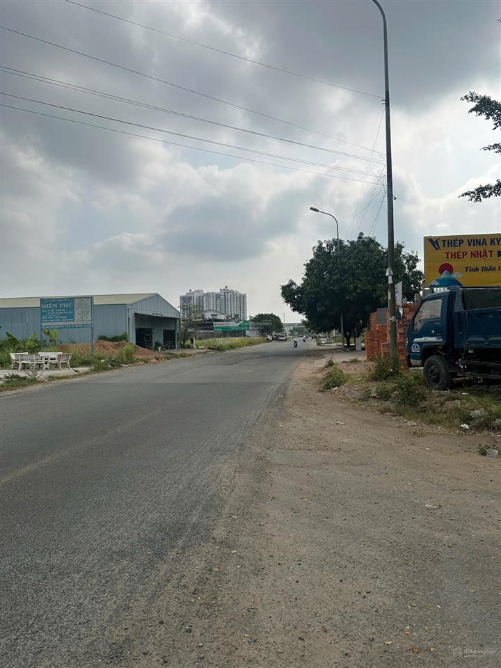 Đất biệt thự global city, góc 2 mặt tiền, đường to nhất dự án 20m, giá chỉ 140tr/m2 bằng chung cư.