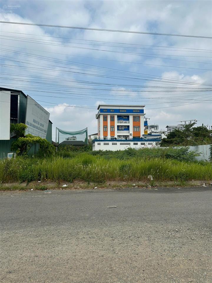 Đất biệt thự global city, góc 2 mặt tiền, đường to nhất dự án 20m, giá chỉ 140tr/m2 bằng chung cư.