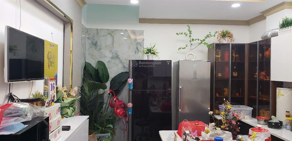 Siêu phẩm nhà mới, đẹp 6 tầng st thang máy ngay mt bàu cát đôi. dt 4x22(76,9m2). giá 19,8 t còn tl
