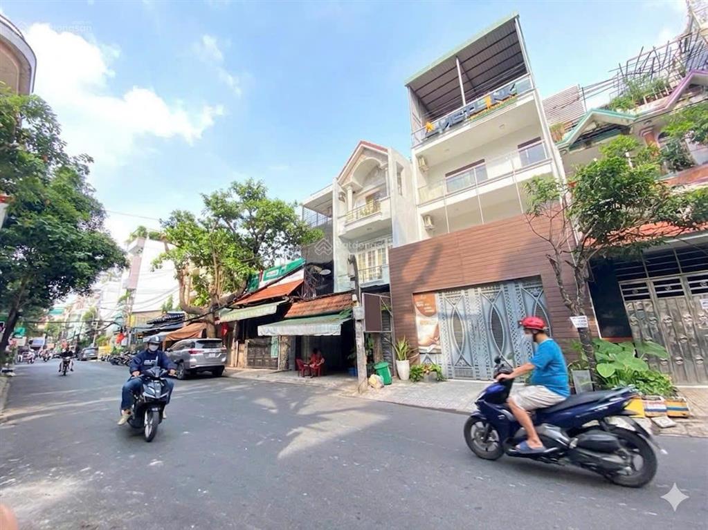 Không còn căn thứ 2 để so sánh. mặt tiền khu k300. dt 5x19, nhà 4t sẵn hđt 50tr/th. giá 23,5tỷ tl