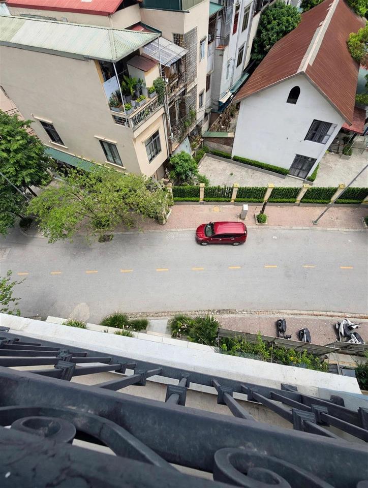 Bán nhà mặt phố tứ hiệp  thanh trì  6 tầng thang máy full nội thất ở ngay  kinh doanh đỉnh.