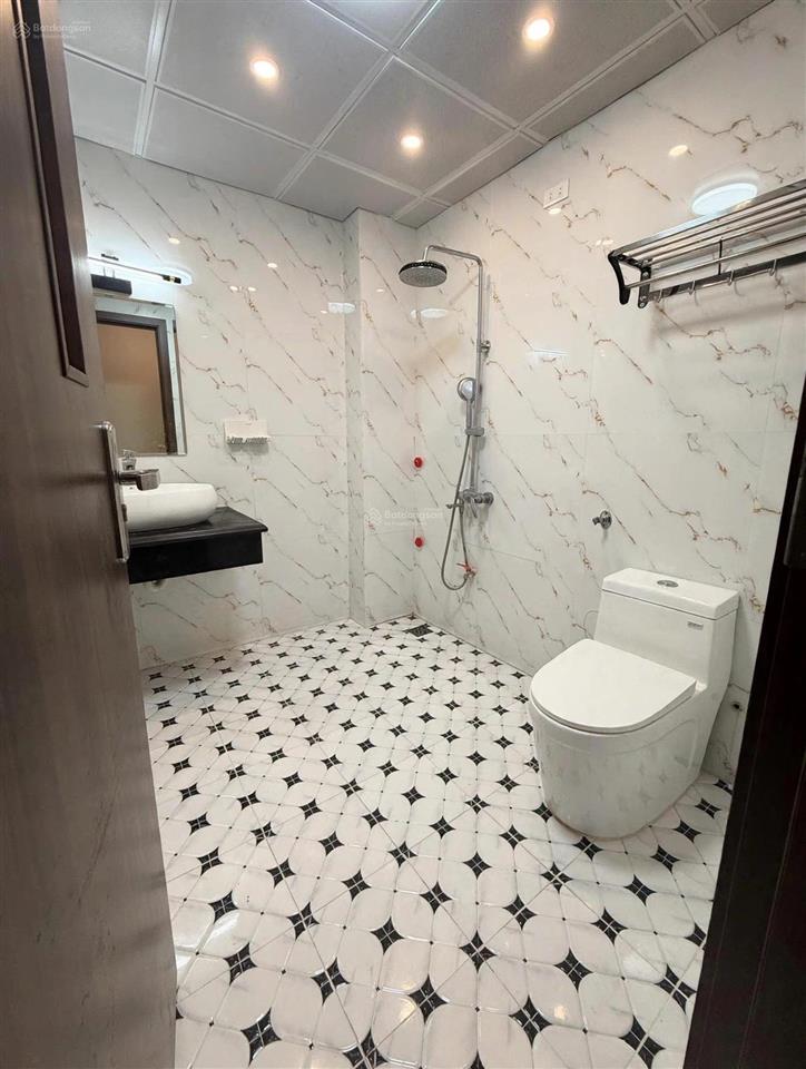 Bán nhà mặt phố tứ hiệp  thanh trì  6 tầng thang máy full nội thất ở ngay  kinh doanh đỉnh.