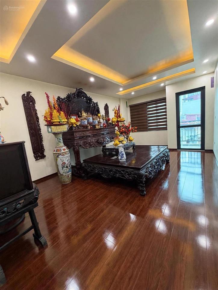 Bán nhà mặt phố tứ hiệp  thanh trì  6 tầng thang máy full nội thất ở ngay  kinh doanh đỉnh.