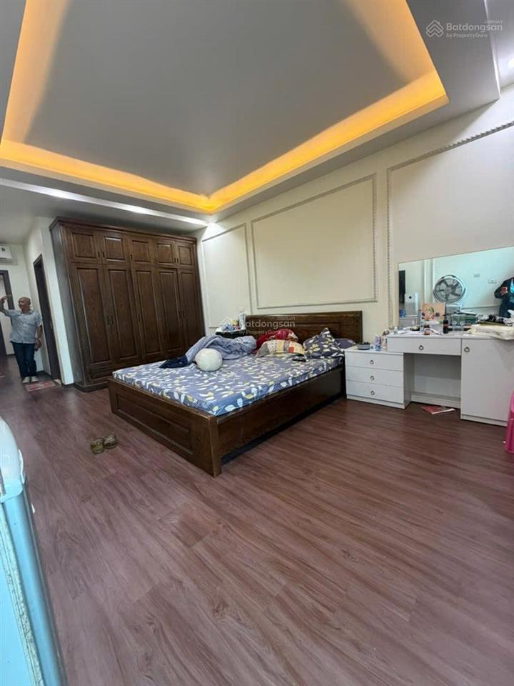 Bán nhà mặt phố tứ hiệp  thanh trì  6 tầng thang máy full nội thất ở ngay  kinh doanh đỉnh.