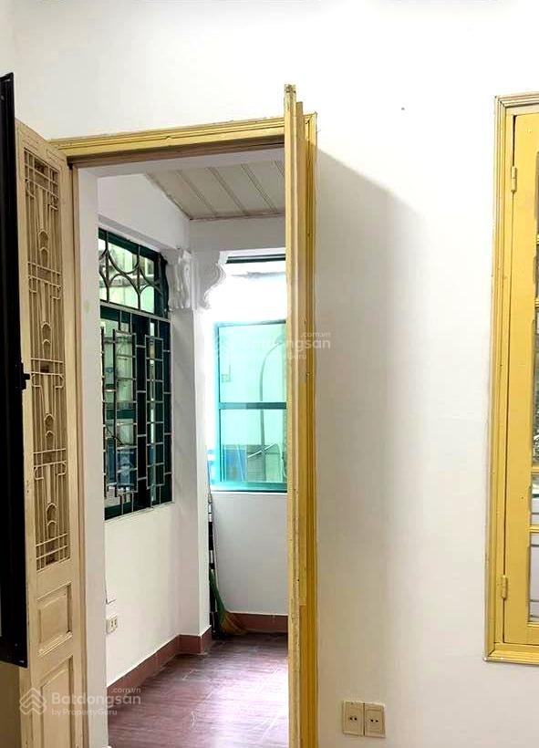 Cho thuê nhà diện homestay 28m ban công thoáng sáng phố mai hắc đế hai bà trưng ở ngay 6triệu/thang