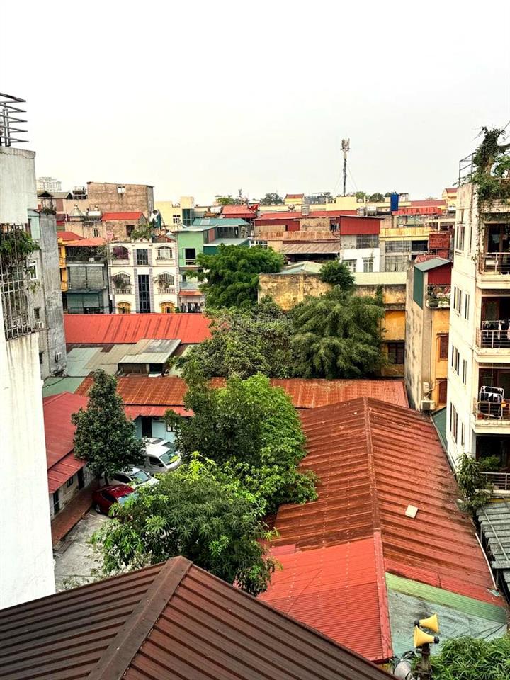 Bán nhà phố kim đồng phân lô ôtô tránh vào nhà dừng đỗ ngày đêm 45m2 *7 tầng thang máy, 17,9 tỷ