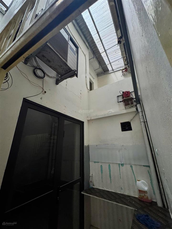 Cho thuê nr 2pn, 1wc, 25m2 giá tốt tại chùa quỳnh, p bạch mai, hà nội