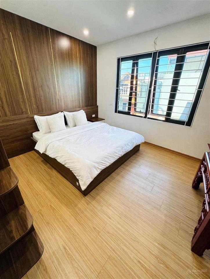 Tứ hiệp  thanh trì nhà đẹp mới 5tầng ở ngay  ngõ nông thoáng  full nội thất công năng tiện ích
