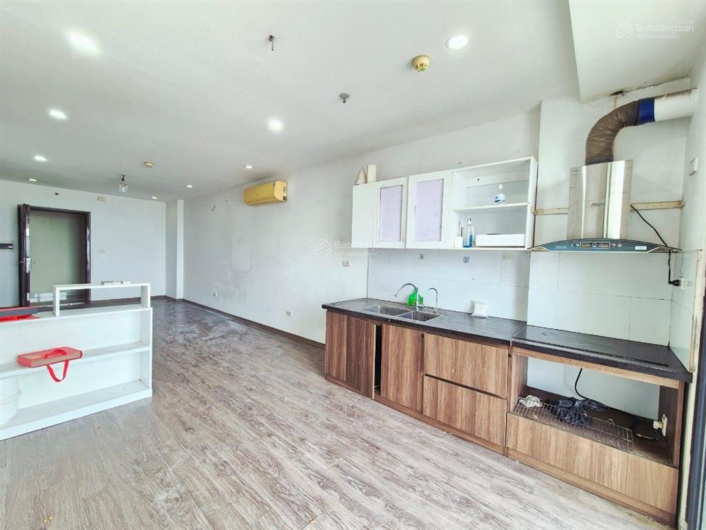 Bán nổi bật căn góc 75m2 full nội thất cao cấp view mặt đường tam trinh ở ngay