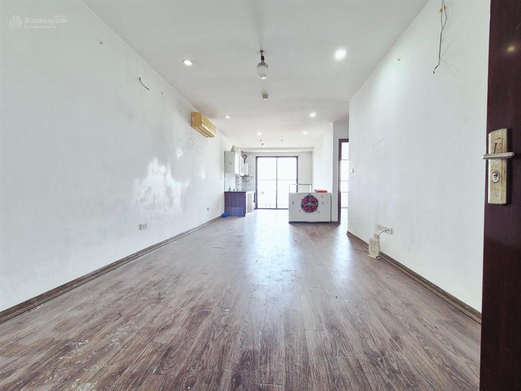 Bán nổi bật căn góc 75m2 full nội thất cao cấp view mặt đường tam trinh ở ngay