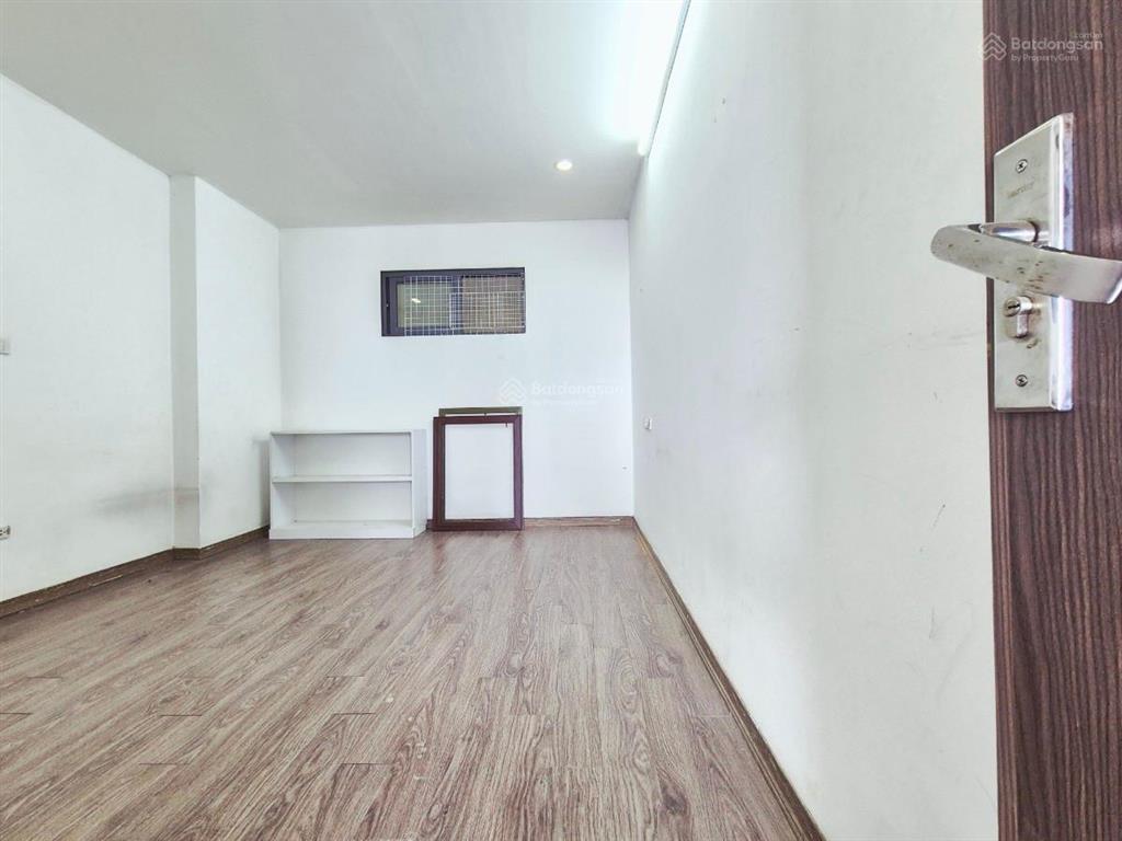 Bán nổi bật căn góc 75m2 full nội thất cao cấp view mặt đường tam trinh ở ngay