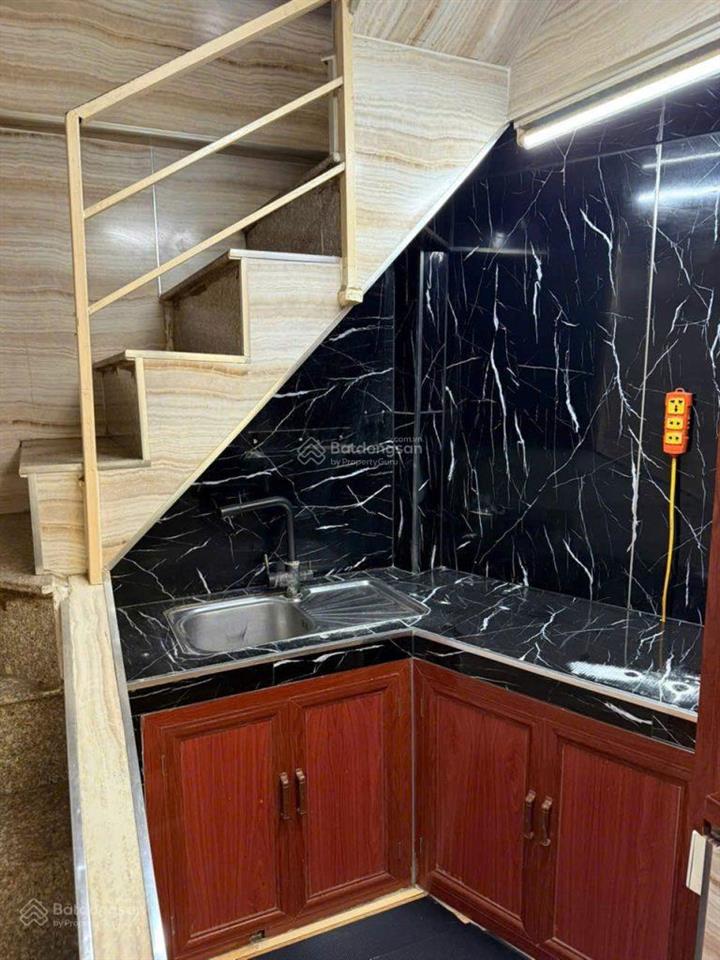 Cho thuê nhà riêng tại hàng vải, 8 triệu, 20m2, 2pn, 1wc, uy tín, giá cực chất