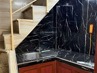 Cho thuê nhà riêng tại hàng vải, 8 triệu, 20m2, 2pn, 1wc, uy tín, giá cực chất