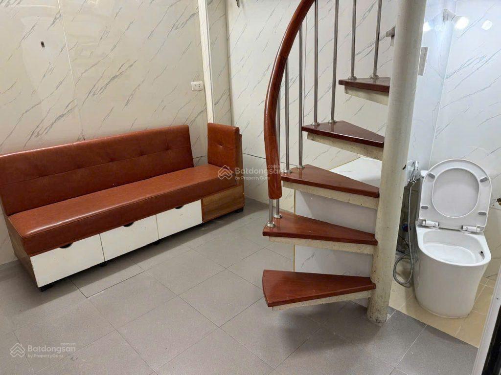 Cho thuê nhà riêng tại hàng vải, 8 triệu, 20m2, 2pn, 1wc, uy tín, giá cực chất