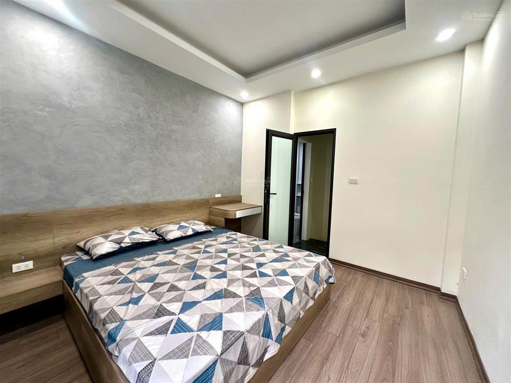 Giá hời 171tr/m2 trương định, ôtô đỗ cửa, 2 thoáng, 5 tầng xây mới 3 ngủ full nội thất, sđcc