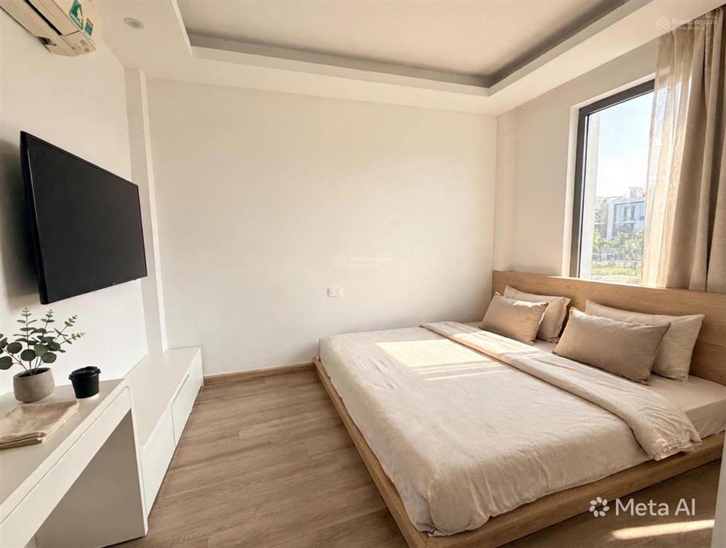 Lò đúc  5,8tỷ [thương lượng mạnh] nhà 4tầng full nội thất xịn, 5phút ra hồ gươm  sổ đỏ chính chủ.