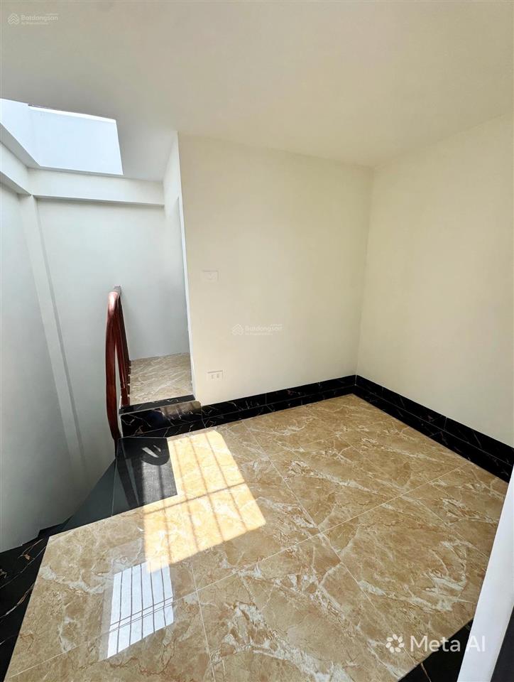 Lõi hai bà trưng  nhà mới tinh 6 tầng thang máy  6,95 tỷ  30m ra ô tô tránh  ở ngay