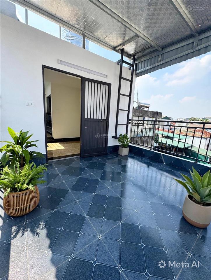 Lõi hai bà trưng  nhà mới tinh 6 tầng thang máy  6,95 tỷ  30m ra ô tô tránh  ở ngay