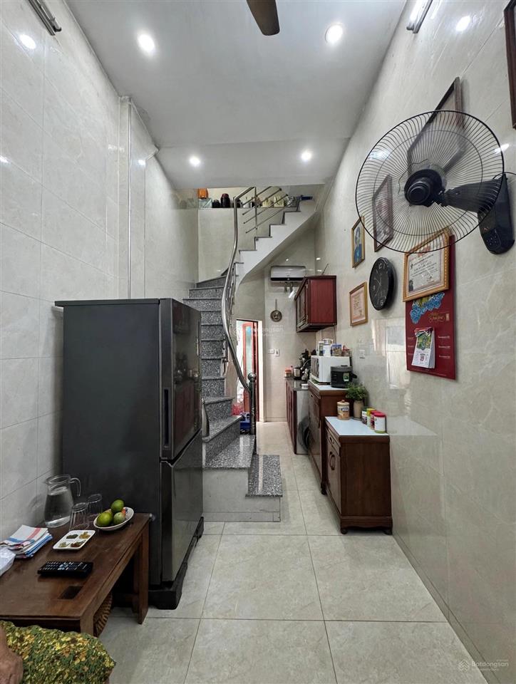 Nhà nhỏ xinh  trung tâm hai bà trưng  25m2 x 3 tầng  ở ngay  3.75 tỷ