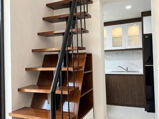 Bán nhà phố cổ hàng thùng  sát mặt phố siêu đẹp ở luỗn