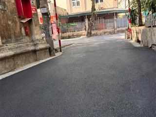 Nhà phố hoàng mai ở ngay  40m x 5 tầng  3 ngủ 4 vs  ngõ thông ba gác  full nội thất