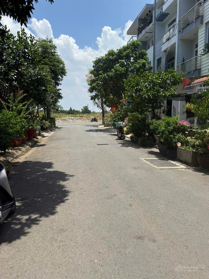 Bán đất nền kdc 6b intresco  bình hưng, bình chánh  100m²  giá 90 triệu/m2