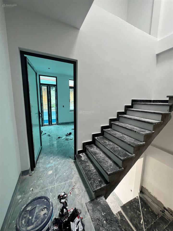 Chính chủ bán nhà 3 tầng  tổ 8 thị trấn an dương  giá 2,79 tỷ  40m2