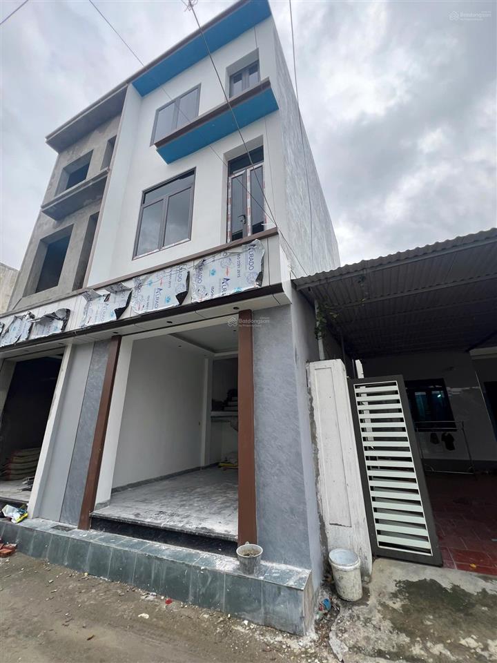 Chính chủ bán nhà 3 tầng  tổ 8 thị trấn an dương  giá 2,79 tỷ  40m2