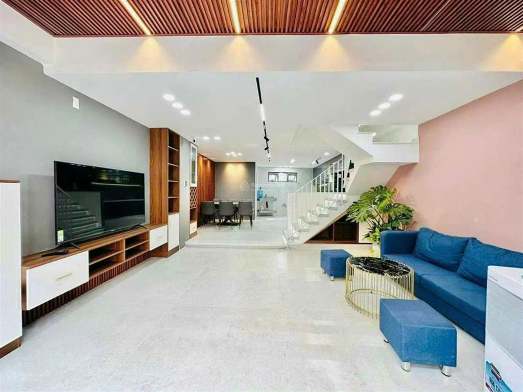 Cho thuê nhà mới xây 4 tầng, quận phú nhuận