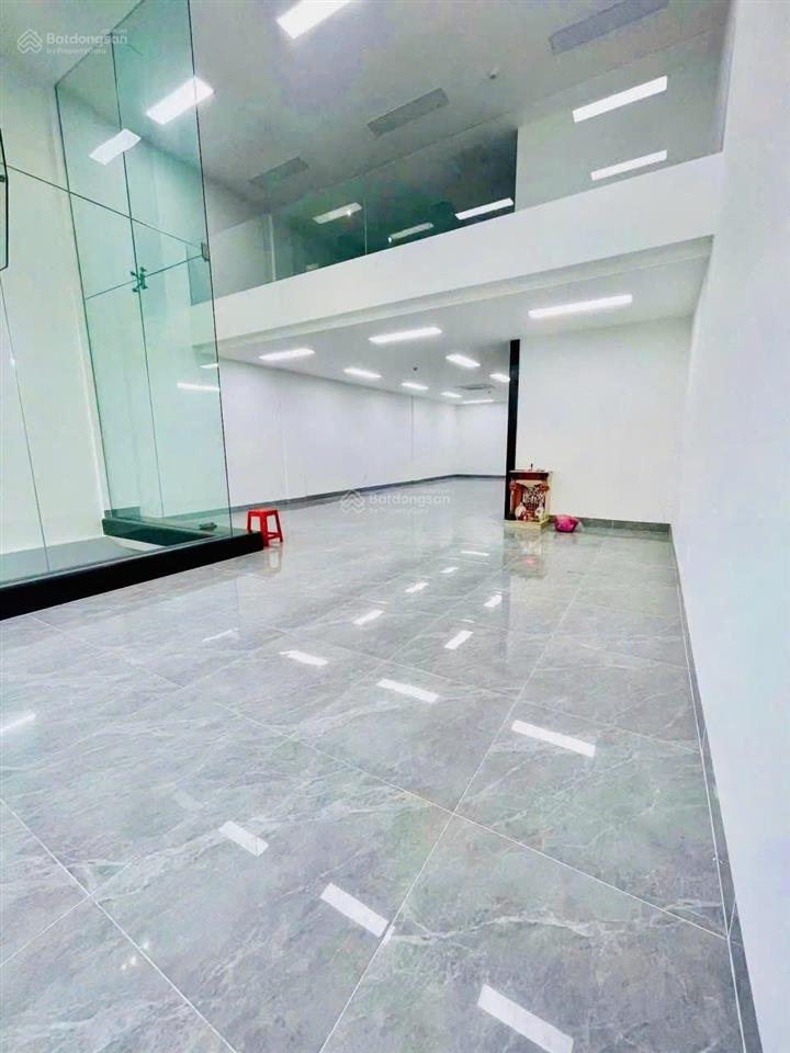 Cho thuê tòa nhà văn phòng  79 hồng hà, p.2, tân bình