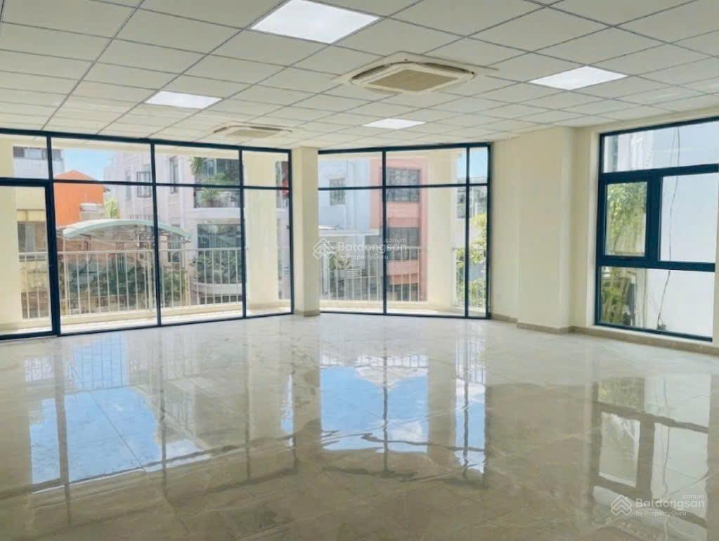 Siêu phẩm mặt tiền trần nhật duật q1, dt 8x16m, thang máy pccc đầy đủ