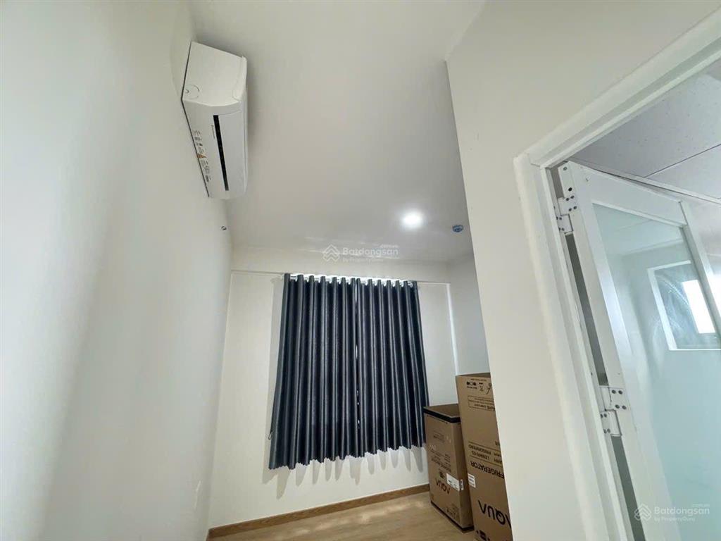 Cho thuê căn hộ saigon intela 50m2 full nội thất đầy đủ chỉ xách vali vào ở giá thuê 6tr500/tháng .