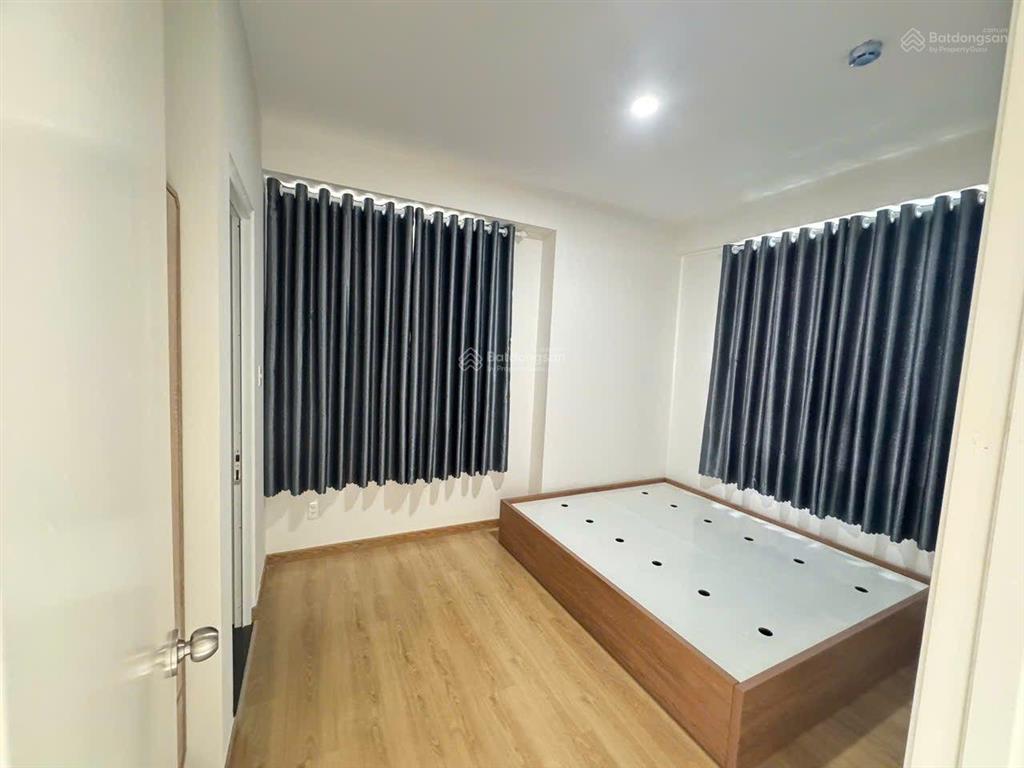 Cho thuê căn hộ saigon intela 50m2 full nội thất đầy đủ chỉ xách vali vào ở giá thuê 6tr500/tháng .