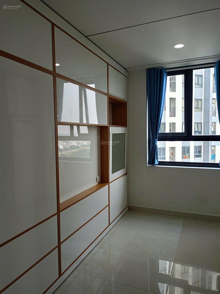 Bán căn hộ saigon intela 55m2 2pn 2wc nội thất cơ bản view đẹp giá 2tỷ200