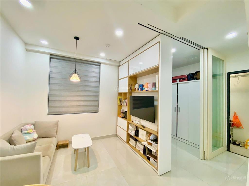 Bán căn hộ saigon intela 55m2 2pn 2wc nội thất cơ bản view đẹp giá 2tỷ200