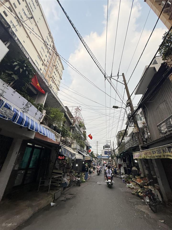 Bán nhà 3 tầng hẽm xe hơi nguyễn xí bình thạnh 72m2 chỉ 9.8 tỷ sổ vuông