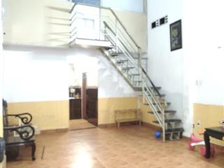 Bán nhà gần chợ hạnh thông tây 70m2 chỉ 5 tỷ đất vuông phù hợp xây mới