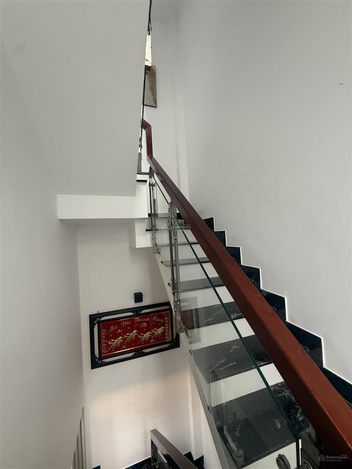 Bán 4 tầng nhà 1/ ngay chợ gò vấp, sd 100m2 chỉ nhỉnh 7 tỷ