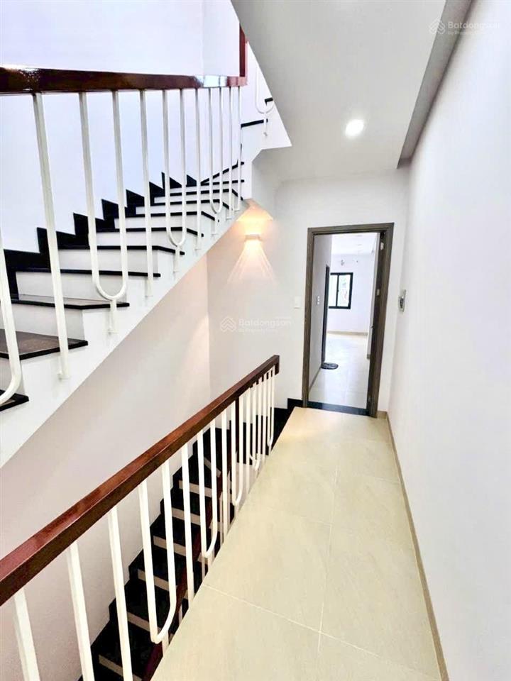 Bán nhà 1/ hẻm xe hơi trần bình trọng 4 tầng 3 pn 4wc, có phòng ngủ dưới trệt sổ vuông hoàn công