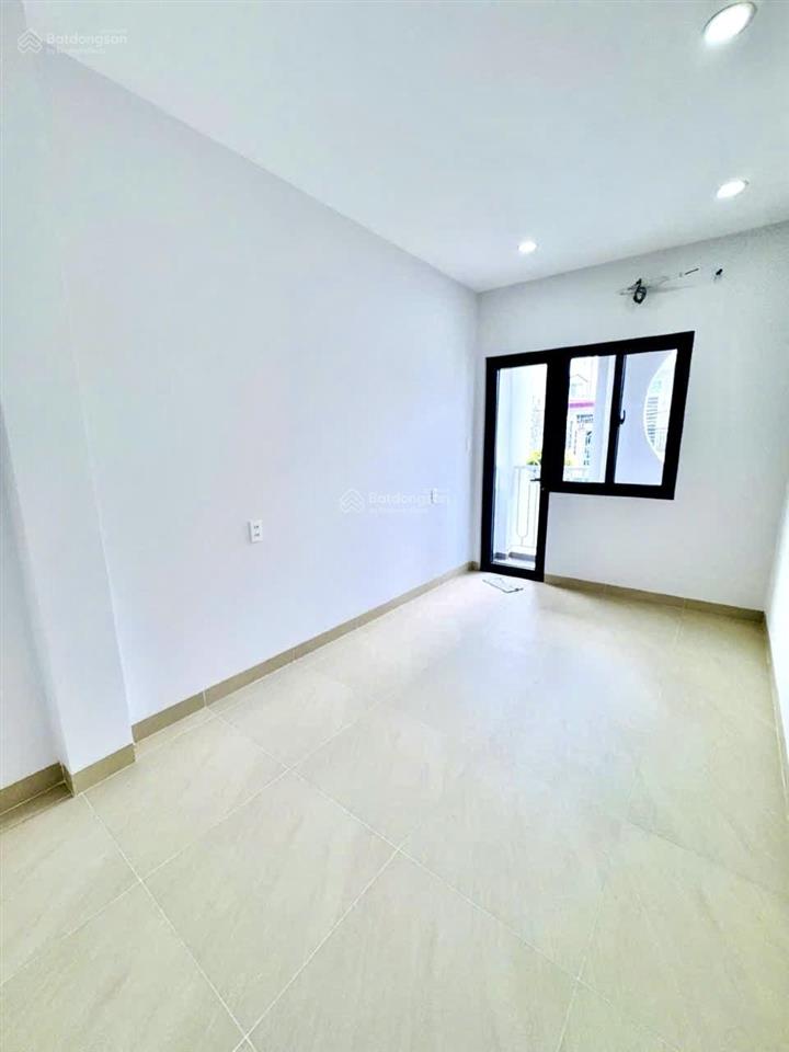 Bán nhà 1/ hẻm xe hơi trần bình trọng 4 tầng 3 pn 4wc, có phòng ngủ dưới trệt sổ vuông hoàn công