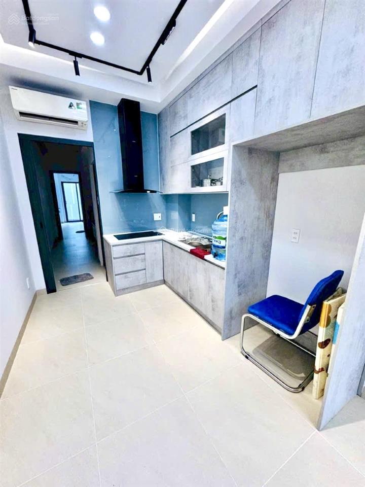 Bán nhà 1/ hẻm xe hơi trần bình trọng 4 tầng 3 pn 4wc, có phòng ngủ dưới trệt sổ vuông hoàn công