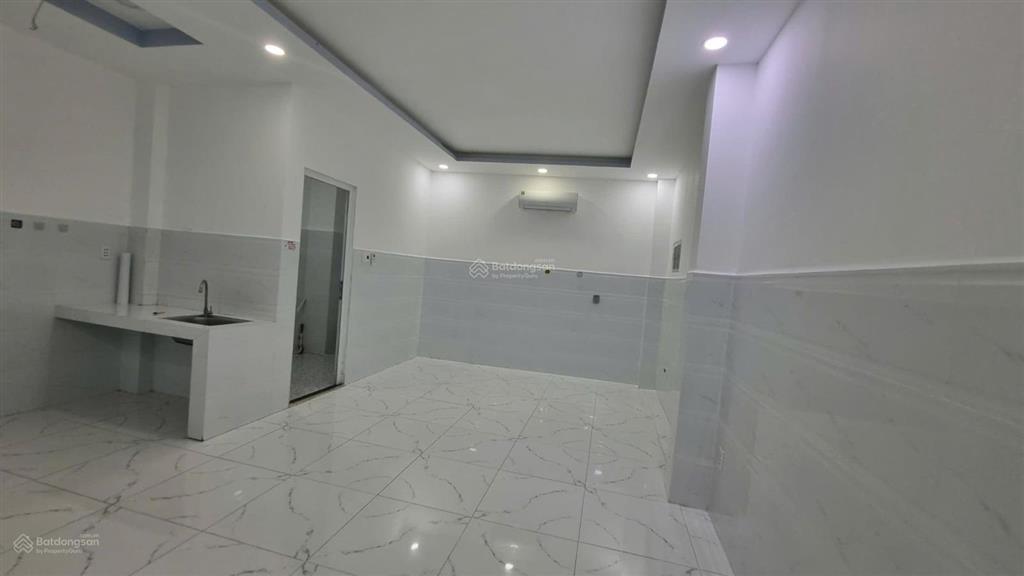 Cho thuê nhà trọ 315/32 trường chinh, tân bình, 5 triệu, 40m2 siêu hot, đẹp, nhiều tiện ích
